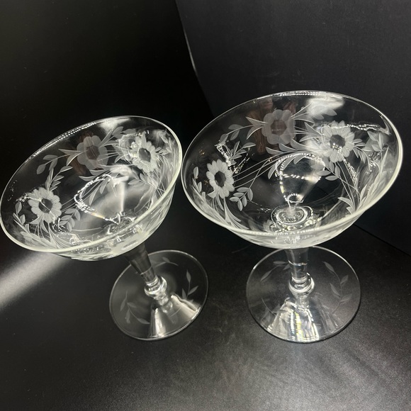 VTG Susquehanna “Salina” Floral Pattern Footed Tumblers/Sherbert Glasses - Picture 4 of 10